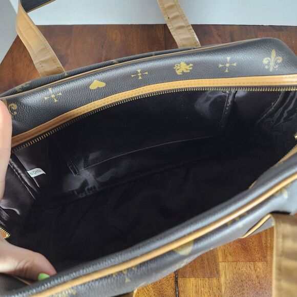 Large Brown with Beige Trim Cosmetic Bag - Picture 6 of 10